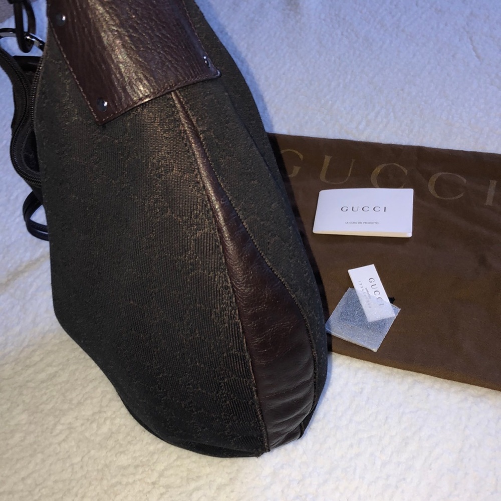❤️SOLD❤️ Gucci Half Moon GG Monogram Hobo - Picture 5 of 8